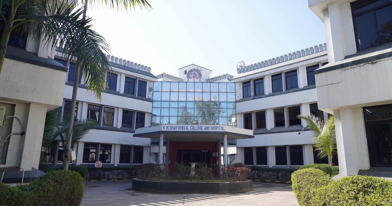 KM Shah Dental College